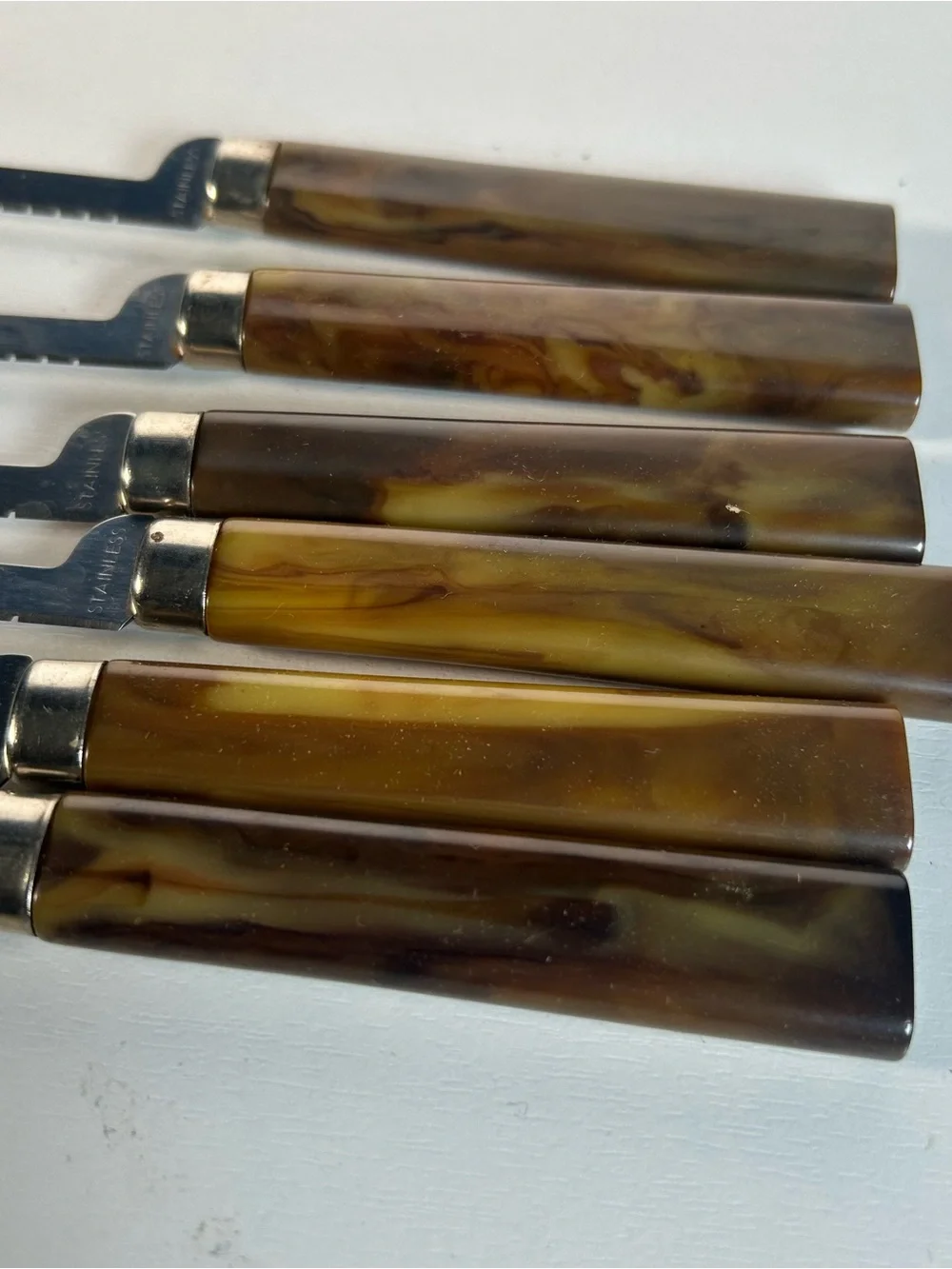 Bakelite Steak Knives Set of Six Regent Sheffield Butterscotch Handles Wood Case